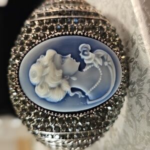 NIB Victorian Revival Carved Cameo Queen Bangle